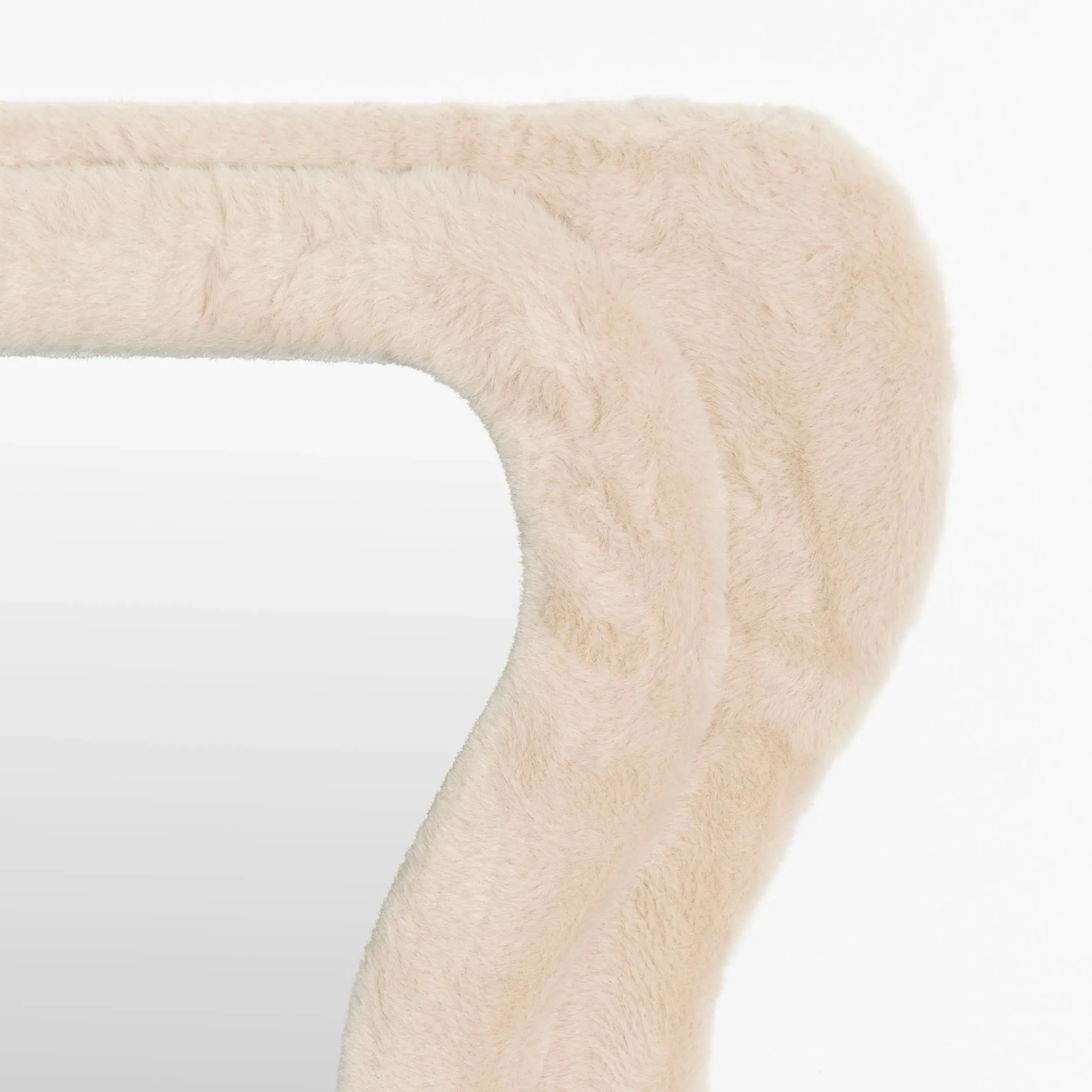 Kinked Wavy Fur Full Length Mirror Champagne | GigiandTom New