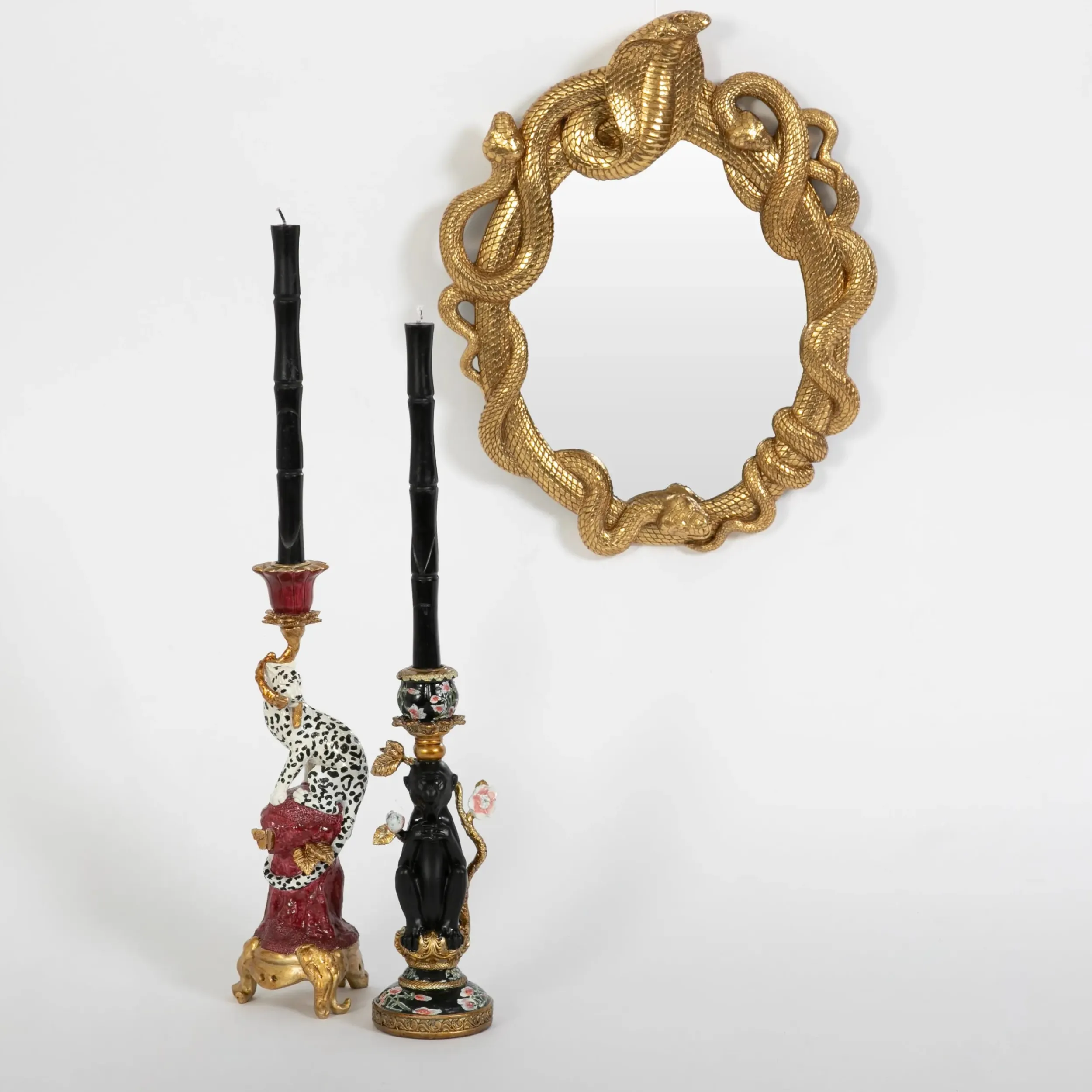 Medusa Oval Resin Wall Mirror | GigiandTom Fashion