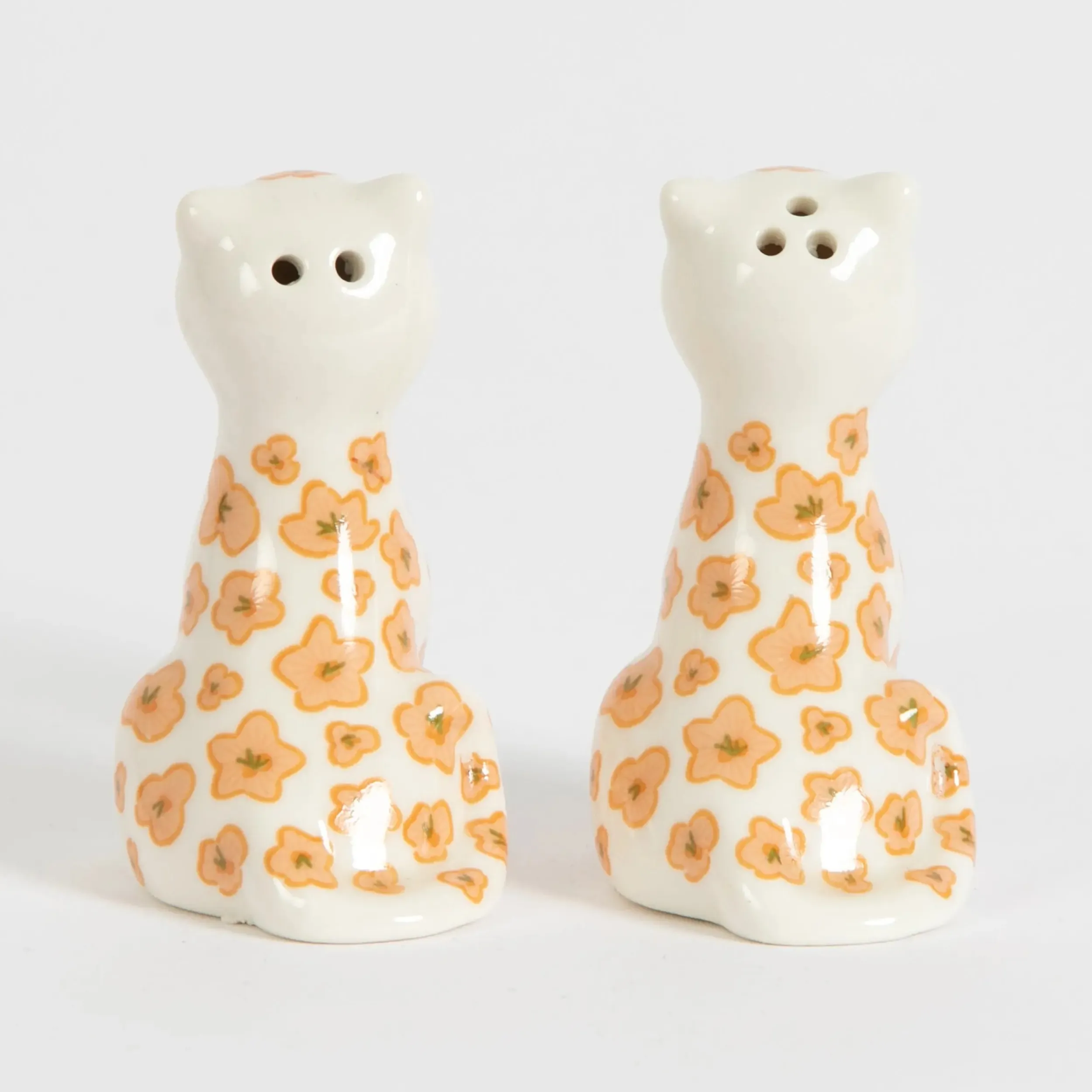 Purrfect Ceramic Salt & Pepper Shakers | GigiandTom Fashion